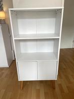 Stijlvolle Witte Boekenkast – Compact, Tijdloos, 100 tot 150 cm, 25 tot 50 cm, Overige houtsoorten, Gebruikt