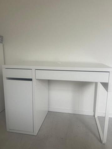 IKEA Bureau - Wit beschikbaar voor biedingen
