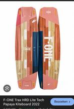 F-ONE Trax HRD Lite Tech Papaya Kiteboard 2022, Watersport en Boten, Kitesurfen, Twintip, Ophalen of Verzenden, Zo goed als nieuw