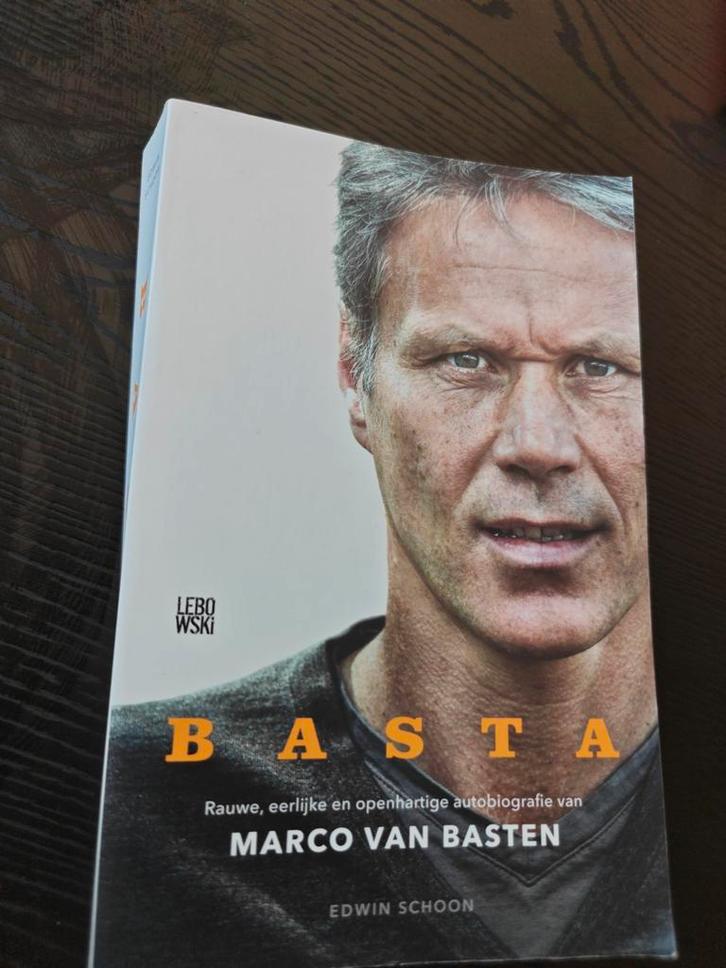 🔴 (Nieuw) Basta - Marco van Basten Autobiografie 🔴, Boeken, Biografieën, Nieuw, Sport, Ophalen of Verzenden