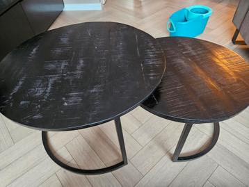 2 salontafels beschikbaar voor biedingen