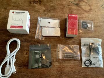 Raspberry Pi Zero 2 W Starter Kit + Pi HQ Camera - 12.3MP beschikbaar voor biedingen