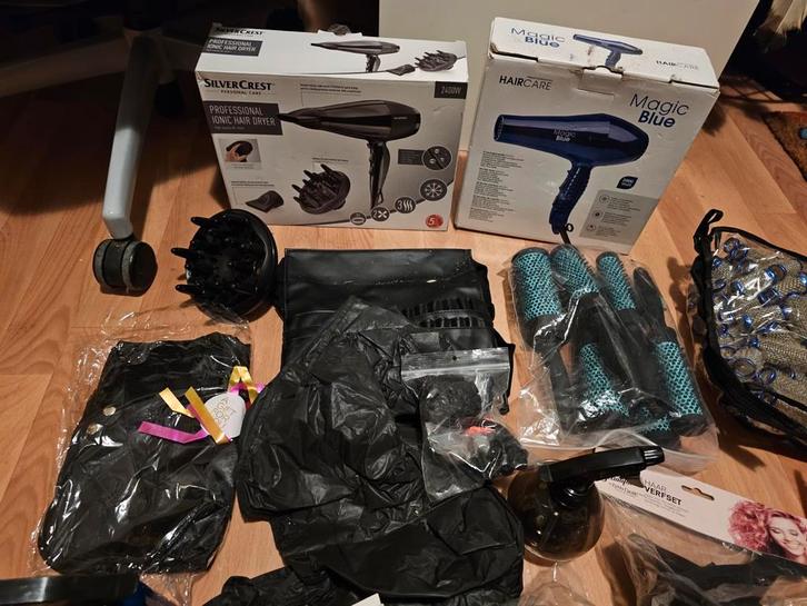 Kappersbenodigdheden - Ideaal voor opleiding!, Diversen, Schoolbenodigdheden, Gebruikt, Ophalen