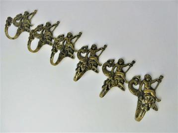 6 Kapstokhaken met Neptunus zeegod dolfijn vis mythologisch beschikbaar voor biedingen