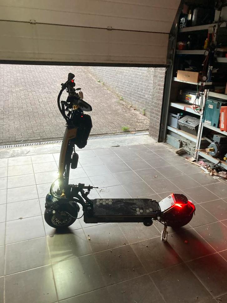 Custom Weped - High Performance E-step, Fietsen en Brommers, Steps, Gebruikt, Elektrische step (E-scooter), Ophalen of Verzenden