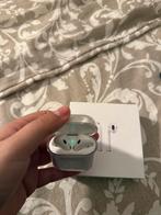 Apple Airpods, Ophalen of Verzenden, Gebruikt, Overige merken, Draadloos