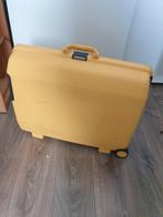 Gele harde Samsonite koffer met cijferslot en wieltjes, Sieraden, Tassen en Uiterlijk, Koffers, Gebruikt, Hard kunststof, 70 cm of meer