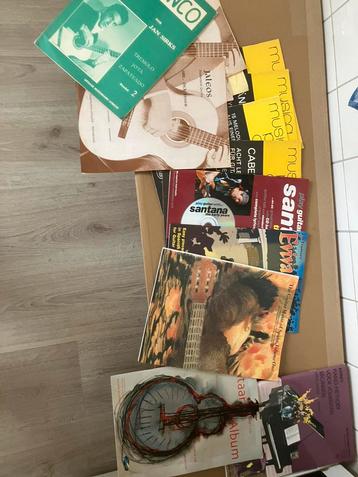 Bladmuziek gitaar; in 1 koop. beschikbaar voor biedingen