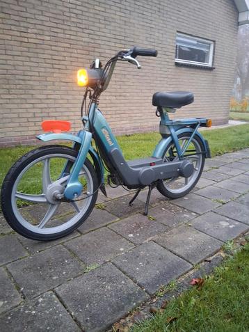 Vespa ciao, 25km, snorbrommer beschikbaar voor biedingen