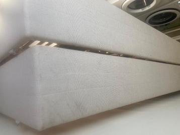 Gratis Bedframe 2x 90 cm / 180 2 persoonsbed.