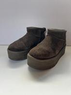Ugg mini platform, UGG, Lage of Enkellaarzen, Ophalen of Verzenden, Zo goed als nieuw