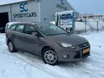 Ford Focus 1.0 Ecoboost Wagon 2013 Clima Navi Cruise, Auto's, Zwart, Bruin, Origineel Nederlands, Handgeschakeld