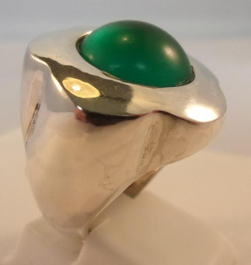 Massief zilveren VINTAGE damesring met Chalcedoon, Sieraden, Tassen en Uiterlijk, Antieke sieraden, Ring, Zilver, Met edelsteen