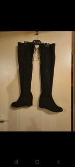 High thigh boots met sleehak (warme Binnenvoering maat 38), Ophalen of Verzenden, Zo goed als nieuw, Zwart, Hoge laarzen