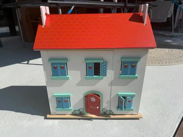 Groot Poppenhuis beschikbaar voor biedingen