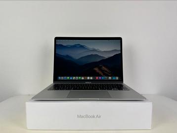 Apple Macbook Air 13” (M1/8/256) 2021 Zilver als nieuw!