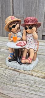 Goebel beeld zomer op het terras limonade met rietje, Ophalen of Verzenden, Nieuw, Dier