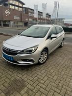 Opel Astra CDTI 1.6 Taxi Klaar met meter en printer, Auto's, 4 cilinders, 1600 cc, Leder en Stof, Navigatiesysteem