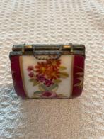 Limoges France pillendoosje vorm ‘handtas’ floral decor, Ophalen of Verzenden