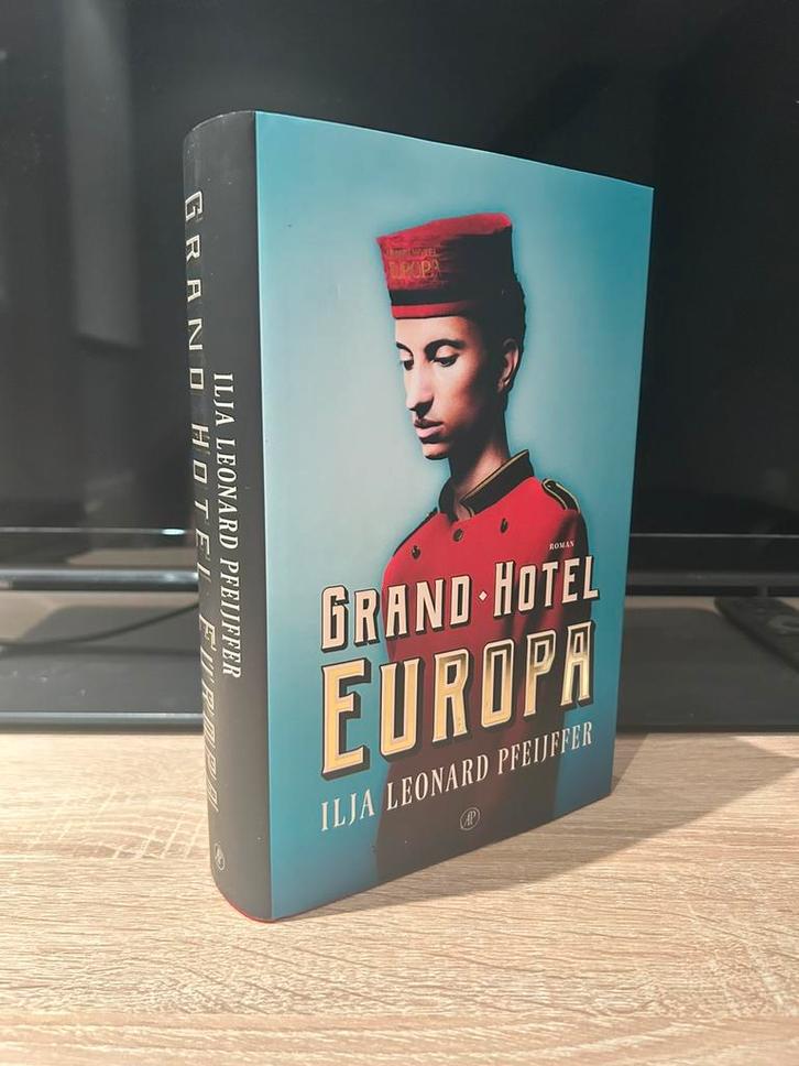 Nieuw: Grand Hotel Europa Ilja Leonard Pfeijffer (Hardcover), Boeken, Literatuur, Nieuw, Nederland, Ophalen of Verzenden