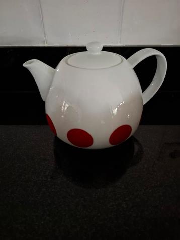 Hema Theepot Wit met Rode Stippen - Nieuwstaat! beschikbaar voor biedingen