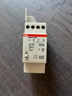ABB beltrafo TS8/8 SWH schroefloos (busboard), Hobby en Vrije tijd, Elektronica-componenten, Ophalen of Verzenden, Zo goed als nieuw