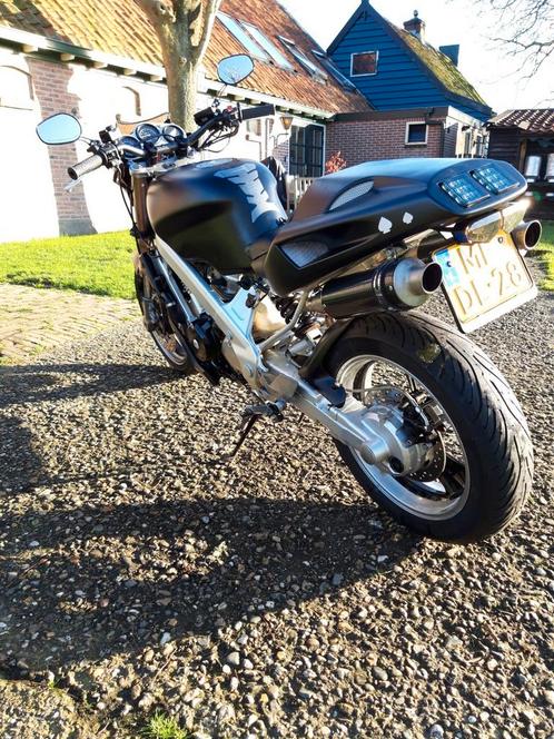 nakidbike caferacer honda nvt 650cc, Motoren, Motoren | Honda, Particulier, Naked bike, 2 cilinders, Ophalen