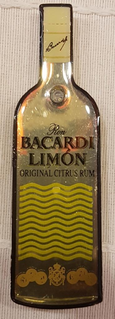 Broche/pin/speldje Bacardi Limon - uniek in NL - IZGST, Verzamelen, Merken en Reclamevoorwerpen, Zo goed als nieuw, Overige typen