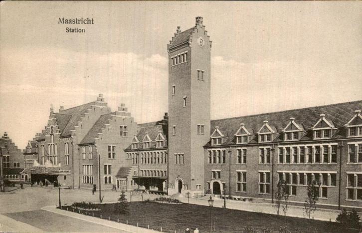 Maastricht- Station, Verzamelen, Ansichtkaarten | Nederland, Gelopen, Limburg, Voor 1920, Ophalen of Verzenden
