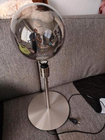 Mooie Tafellamp met dimbaar spiraal lamp beschikbaar voor biedingen