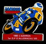 Yamaha- 1985 C.Sarron 1er GP dAllemagne 500 pin, Verzamelen, Speldjes, Pins en Buttons, Nieuw, Sport, Speldje of Pin, Verzenden