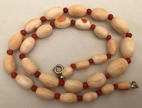 Angelskin koraal en rode bloedkoraal kralen halsketting, Sieraden, Tassen en Uiterlijk, Antieke sieraden, Ketting, Overige materialen