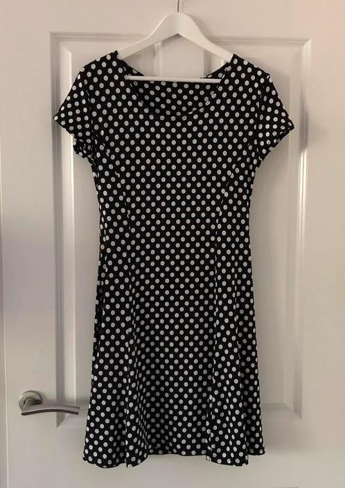 Polkadot jurk zwart M, Kleding | Dames, Jurken, Zo goed als nieuw, Maat 38/40 (M), Zwart, Boven de knie, Ophalen of Verzenden