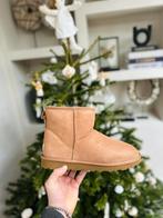 UGG Classic Mini II Chestnut, UGG, Ophalen of Verzenden, Nieuw, Bruin