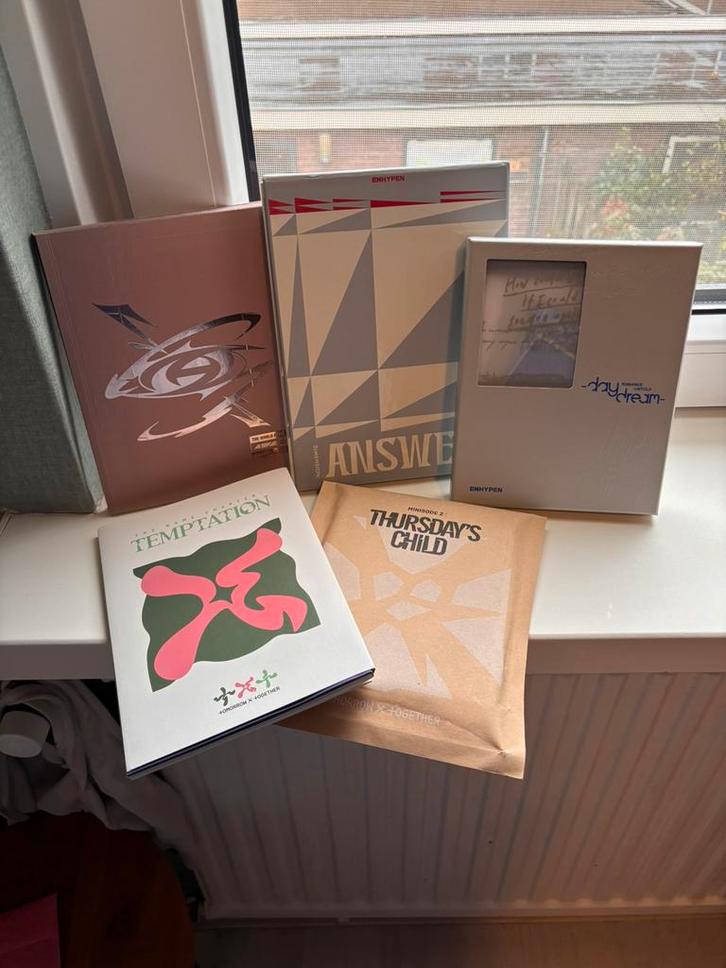 KPOP ALBUMS - (enhypen, txt en ateez), Verzamelen, Muziek, Artiesten en Beroemdheden, Zo goed als nieuw, Verzenden