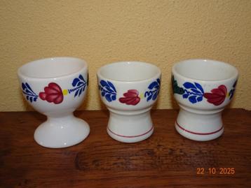 3 Boerenbont eierdopjes beschikbaar voor biedingen