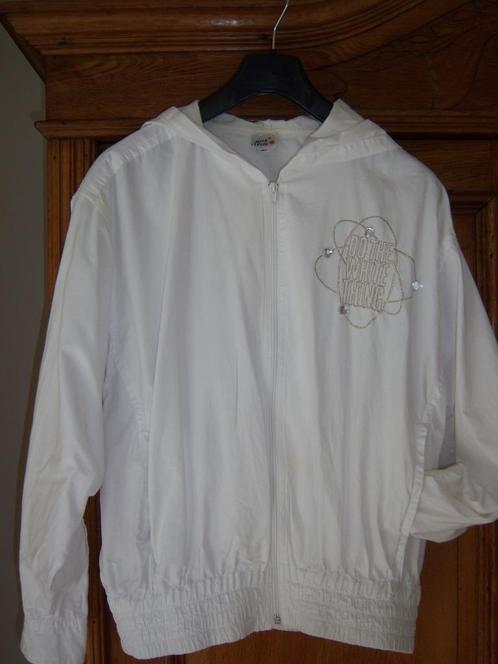 Leuk wit zomerjack met strassverziering maat M, Kleding | Dames, Jassen | Zomer, Zo goed als nieuw, Maat 38/40 (M), Wit, Verzenden