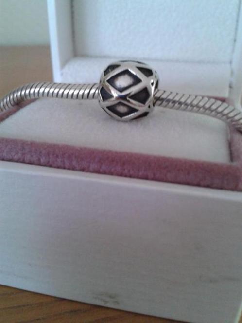 Pandora bedel criss cross, Sieraden, Tassen en Uiterlijk, Bedels, Pandora, Zilver, 1 bedel, Ophalen of Verzenden