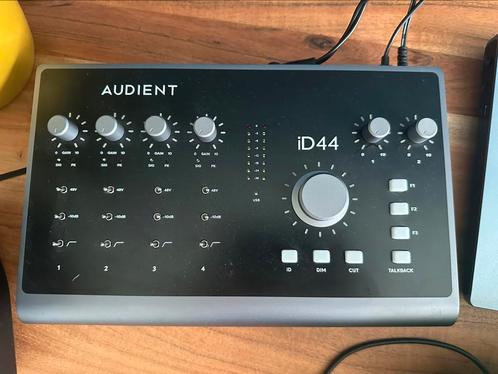 Audient iD44 USB Audio Interface – Pro audio voor je studio!, Audio, Tv en Foto, Professionele Audio-, Tv- en Video-apparatuur