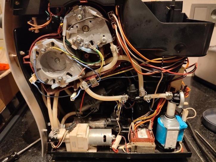 Jura Z5 2e generatie voor onderdelen, Witgoed en Apparatuur, Koffiezetapparaten, Zo goed als nieuw, Koffiemachine, Ophalen of Verzenden