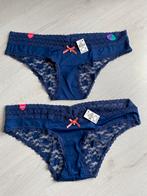2 blauwe slips met kant, Primark, Ophalen of Verzenden, Blauw, Slip