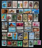 Australië : 42 verschillende zegels jaren '60 - '70, Ophalen of Verzenden, Gestempeld