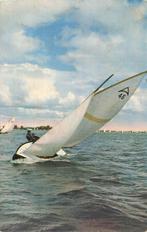 Zeilen op de Friese meren (klein formaat), Ophalen of Verzenden, 1940 tot 1960, Gelopen, Friesland