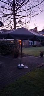 Grote parasol groen met voet, Ophalen, Gebruikt, Parasolvoet