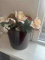 Te koop 4 bruine bloempotten met zijde bloemen!, Huis en Inrichting, Ophalen, Zo goed als nieuw