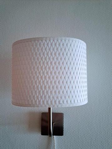 Wandlamp  modern met ovale stoffen kap