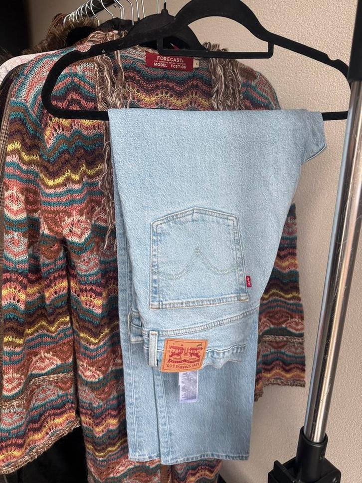 Levi’s 501 lichtblauwe denim jeans, Kleding | Dames, Spijkerbroeken en Jeans, Zo goed als nieuw, W30 - W32 (confectie 38/40), Blauw