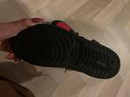 Jordan 1 Mid (GS) - Maat 33.5, Kinderen en Baby's, Kinderkleding | Schoenen en Sokken, Ophalen of Verzenden, Zo goed als nieuw