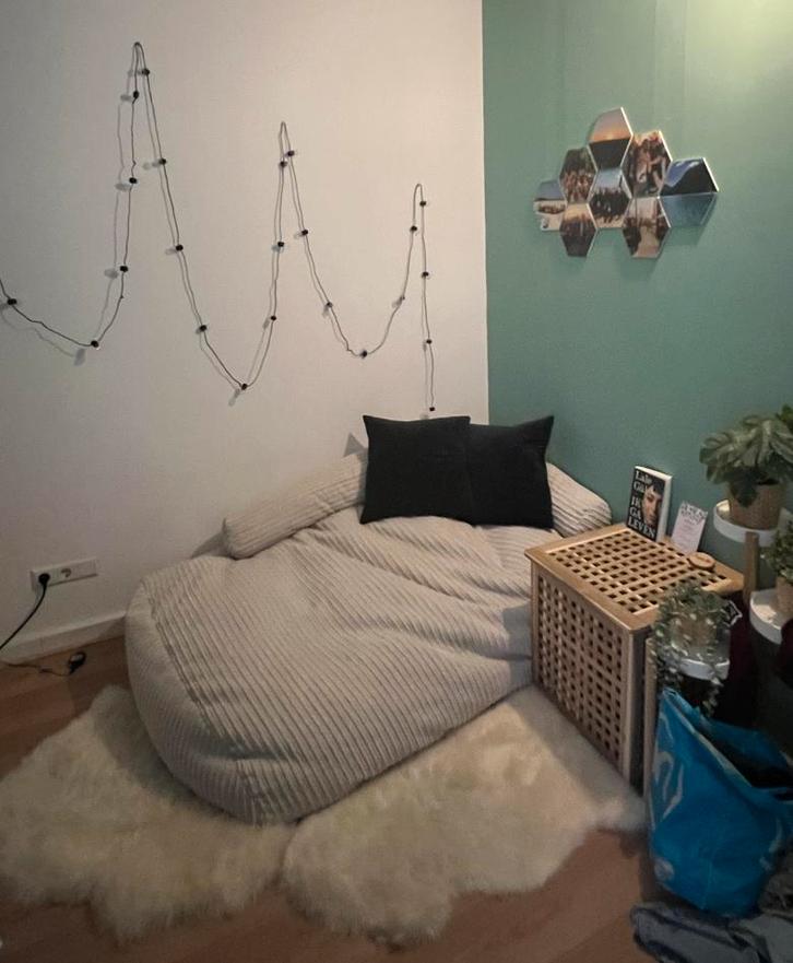 Afgeprijsd! Big Bertha Mega-Mammoet Zitzak + Rolkussen XL, Huis en Inrichting, Zitzakken, Zo goed als nieuw, Zitzak, Beige, Ophalen of Verzenden