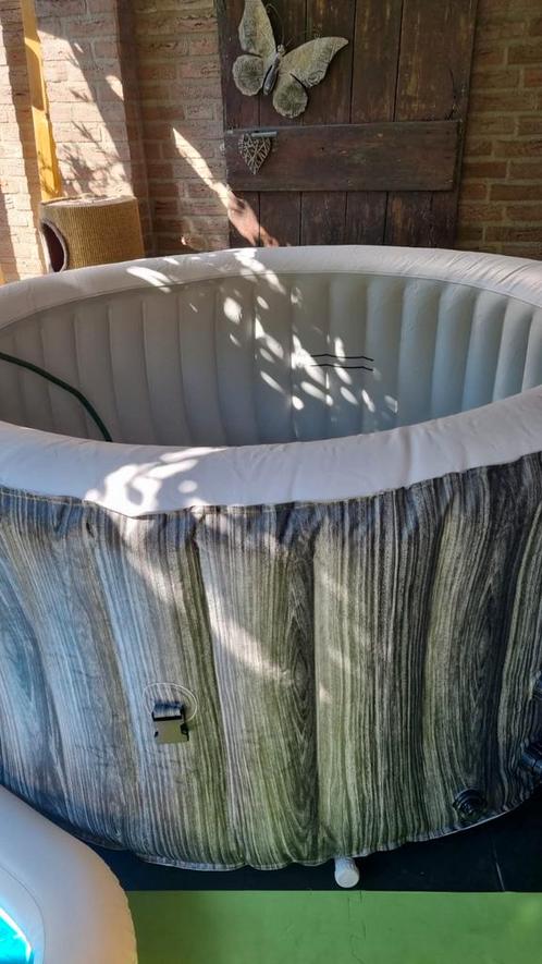 Jacuzzi opblaasbaar! ZGAN., Tuin en Terras, Bubbelbaden en Hottubs, Zo goed als nieuw, Ophalen